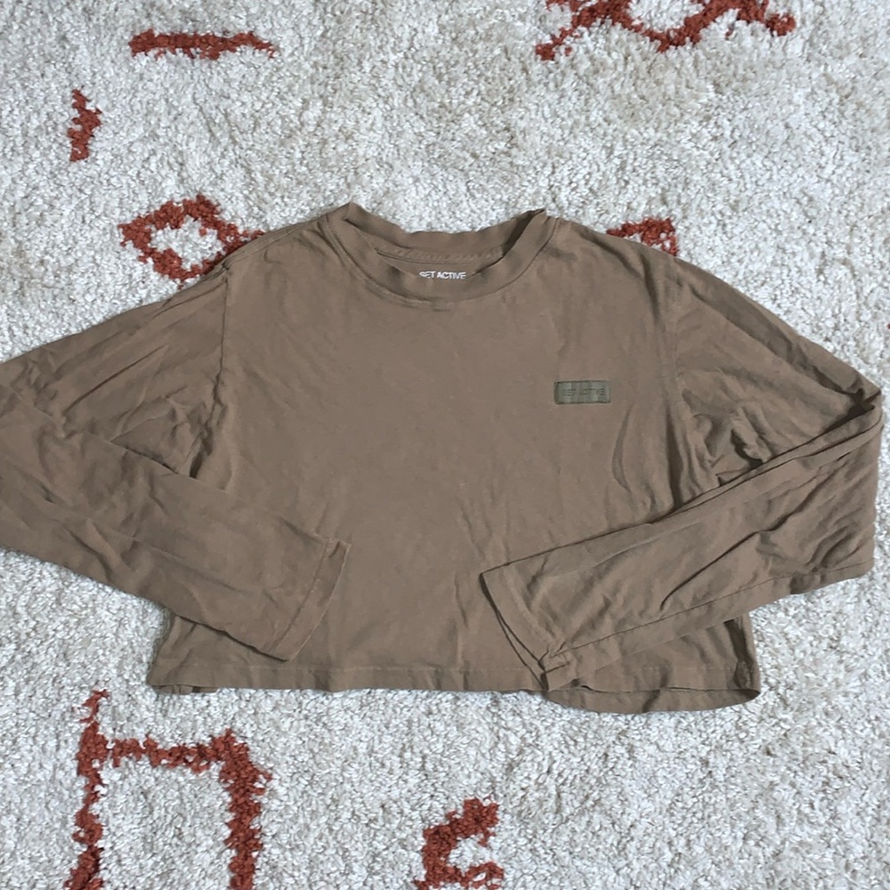 Set Active- Sz Small- Oversized- Brownish Green- Long Sleeve Crop Cotton Tee